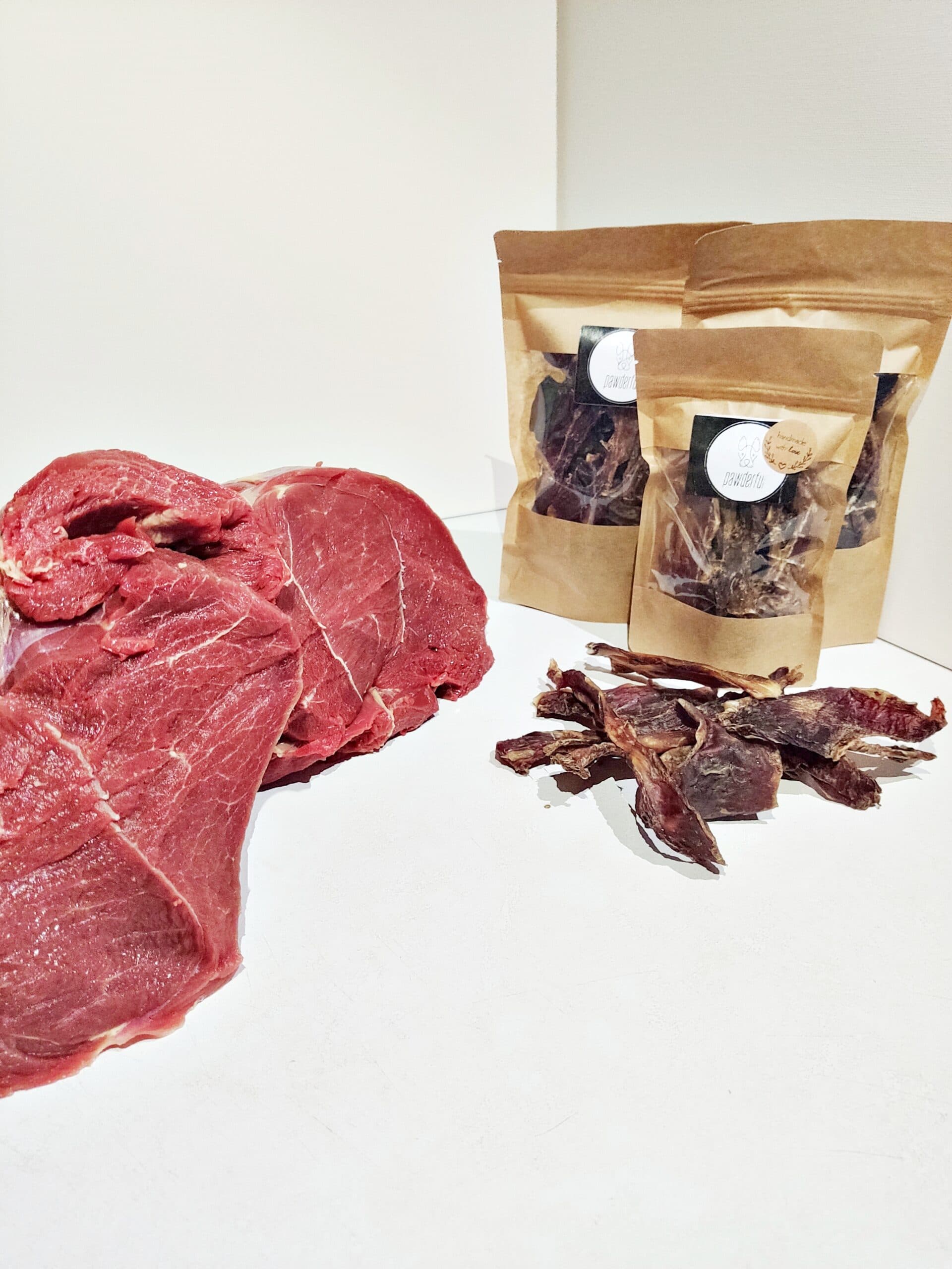 "Beef jerky" jautienos skanėstai, 100g.